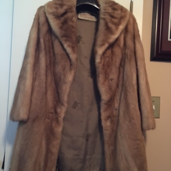 Mink fur coat with matching hat - Picture 7 of 10